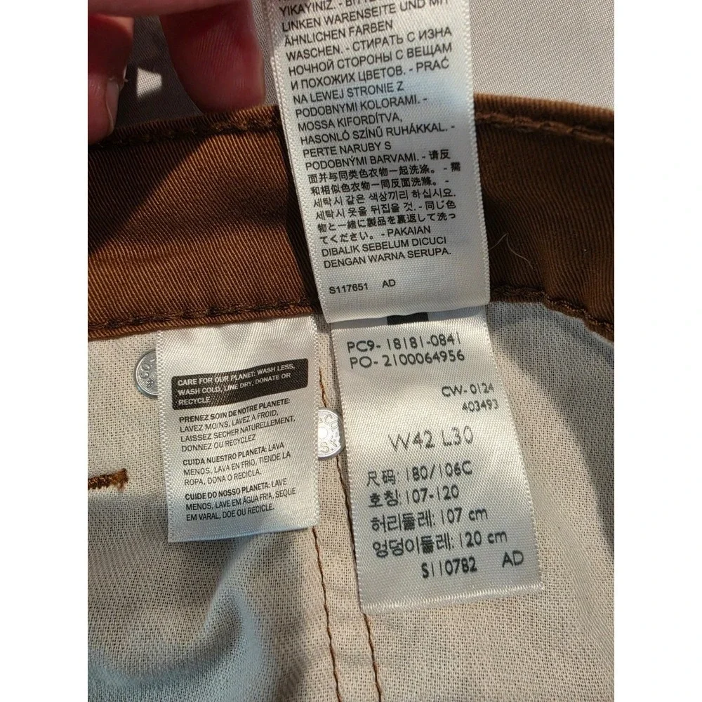 Levis 541 Athletic Taper Mens Brown Pants‎ W42 L30 18181-0841